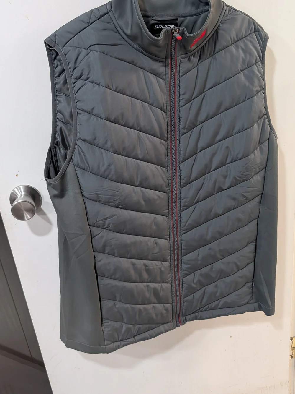Druids Men's Gray Quilted Vest with Red Trim